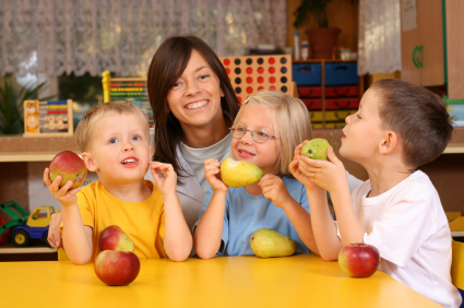 bambini-a-tavola-i-genitori.jpg