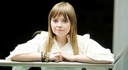 bambina-due-cuori-hannah-clark