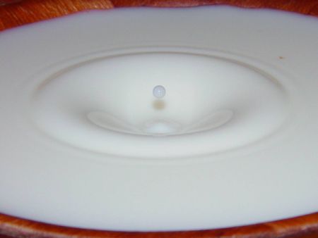 goccia di latte