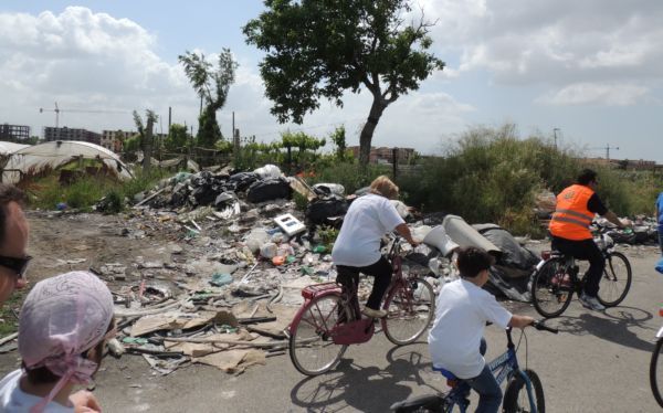 bici stop rifiuti tossici