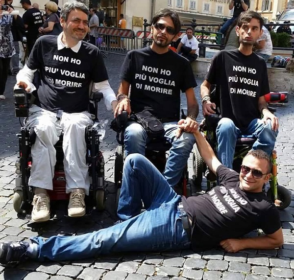 fratelli biviano casa dopo 2 anni tenda protesta