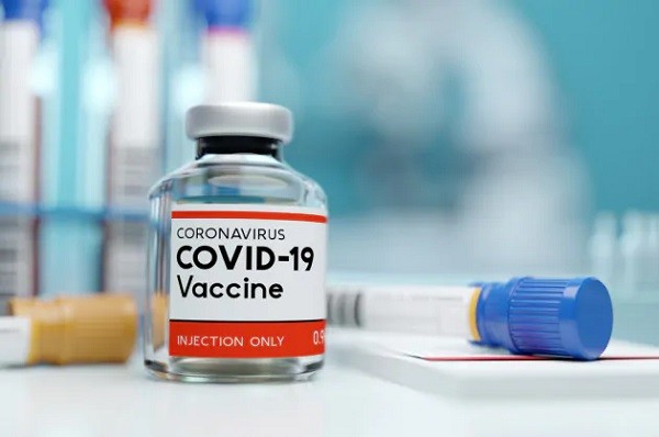 vaccino covid adolescenti
